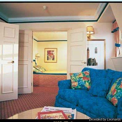 John Howard Hotel London Rum bild