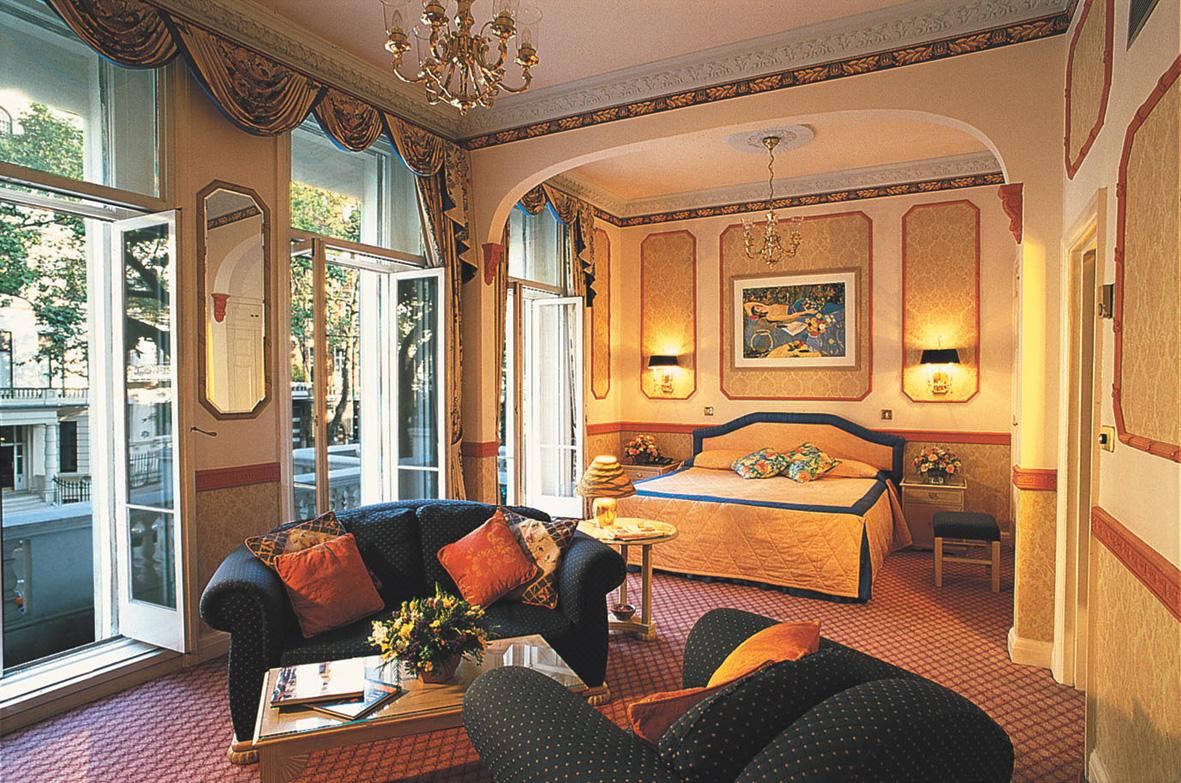 John Howard Hotel London Rum bild
